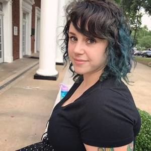 Meet your Posher, Lindsey